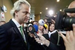 Hollanda'da h&uuml;k&uuml;met d&uuml;şt&uuml;