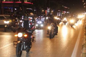 Motosikletli konvoy bayramı işte b&ouml;yle kutladı