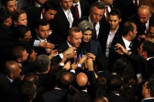 Erdoğan ilk kez eşiyle resepsiyonda