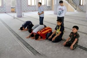 Şanlıurfa'da 'Haydi &Ccedil;ocuklar Camiye' kampanyası