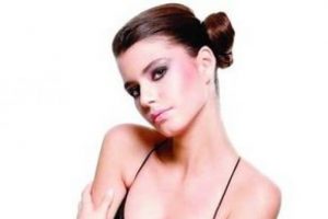 Beren Saat &ouml;d&uuml;le doymuyor!