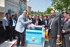 &Ccedil;&ouml;p konteynerleri yer altına iniyor