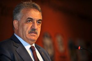 Eleğin &uuml;zerinde kalanlar var