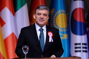 "Yeni anayasamız esnek ve &ouml;zg&uuml;rl&uuml;k&ccedil;&uuml; olmalıdır"