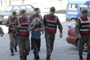 &Ccedil;alıntı otomobille hırsızlık MOBESE'ye takıldı