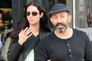 Cem Yılmaz, spor otomobil merakından vaz mı ge&ccedil;ti?