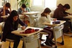 Dershanelere ilk işaret