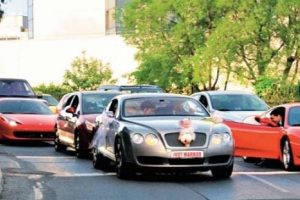Milyon dolarlık kına konvoyu