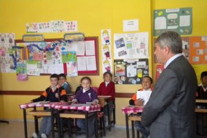 "&Ouml;ğretmenlik, sadece derse girip &ccedil;ıkmak değildir"