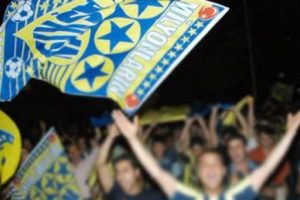 Fenerbah&ccedil;e bayrağını yakmaya hapis cezası