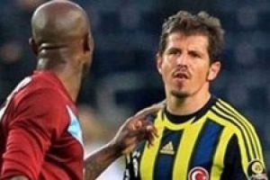 Emre'ye b&uuml;y&uuml;k şok