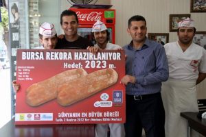 2023 metrelik kol b&ouml;reğiyle Guınness'e girecek