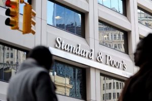 S&P, kredi notunun g&ouml;r&uuml;n&uuml;m&uuml;n&uuml; d&uuml;ş&uuml;rd&uuml;
