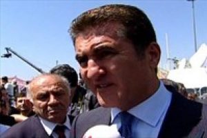 &Uuml;nl&uuml;ler 1 Mayıs'ta meydanlardaydı