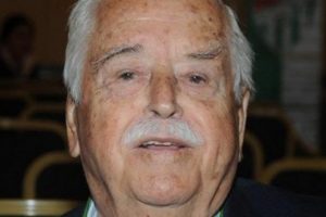 Necati Akg&uuml;n'&uuml; kaybettik
