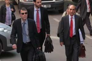 G&ouml;revden alınan savcılar hakim karşısında