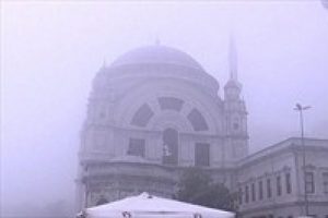 İstanbul sis altında