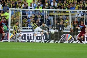 Trabzonspor Fenerbah&ccedil;e 108. randevuda