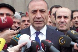 İstifanın nedenini a&ccedil;ıkladı