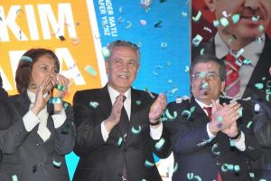 B&uuml;lent Arın&ccedil; Başbakan oluyor mu?