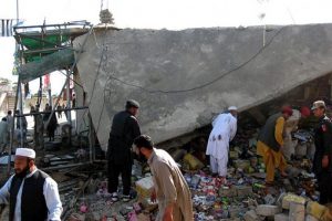 Pakistan'da saldırı: 9 asker &ouml;ld&uuml;