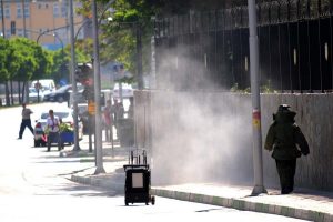 Polis koleji &ouml;n&uuml;nde bomba paniği