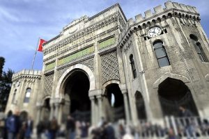&Uuml;niversitedeki patlamada yaralı var mı yok mu?