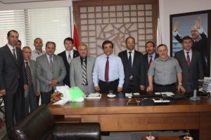 Memurlar m&uuml;jdeli haber bekliyor