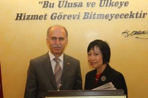 "Filipinler T&uuml;rkiye'nin ticari zekasına hayran"