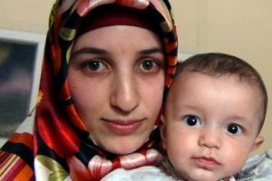 İdrar i&ccedil;erek hayatta kaldı