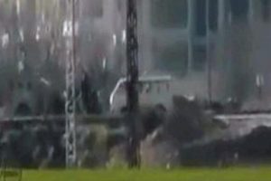 İntihar saldırısı saniye saniye kamerada!