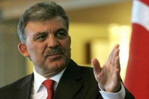 G&uuml;l'den ilk 'başkanlık sistemi' yorumu