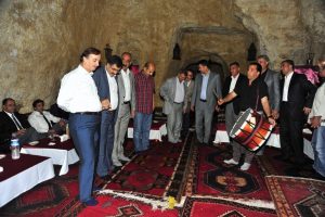 Yıldırım'dan kardeş şehir Hilvan'a &ccedil;ıkartma