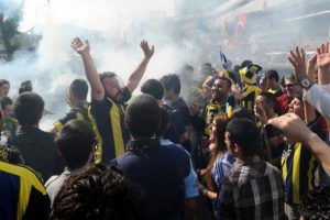 Derbi &ouml;ncesi tansiyon y&uuml;ksek
