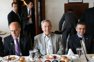 B&uuml;lent Arın&ccedil;'tan derbi yorumu