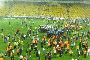 İşte derbi faturası...Derbi sonrası 47 g&ouml;zaltı