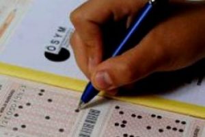 Başkasının yerine ALES'e giren kişi yakalandı