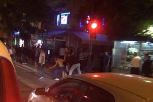 Anneler G&uuml;n&uuml;'nde "anneme k&uuml;f&uuml;r ettin" kavgası