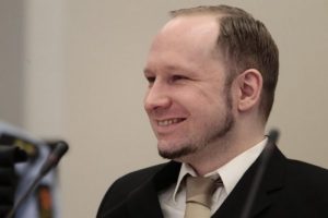 Breivik'in duruşmasında olay