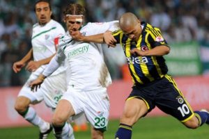 Serdar Aziz: &Ccedil;abuk teslim olduk