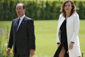 Carla Bruni'yi unutturan nikahsız first lady