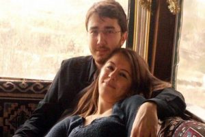 4 g&uuml;n &ouml;nce evlendiler.. Damat &ouml;ld&uuml;, gelin ağır yaralı
