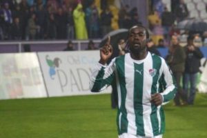 Bursaspor 3 yabancısıyla yollarını ayırdı