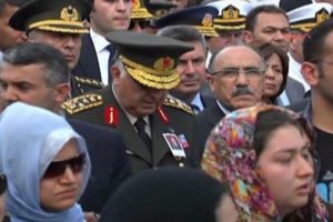İşte Orgeneral &Ouml;zel'in ağladığı an