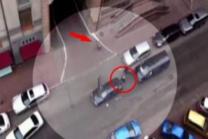 Cadde ortasında inanılmaz olay