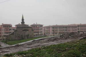 Doğanbey'de sıra tarihi binalara geldi