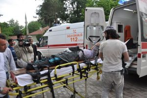 İnşaattan d&uuml;şen iş&ccedil;i ağır yaralandı