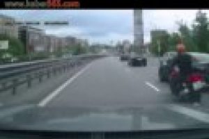 Sollamak isteyen motorlunun feci sonu