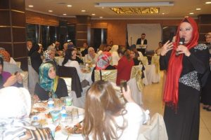 NİLKADER'li kadınlardan annesiz kızlara destek