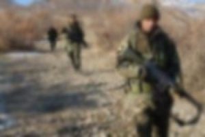 Diyarbakır-Muş sınırında &ccedil;atışma: 1 şehit